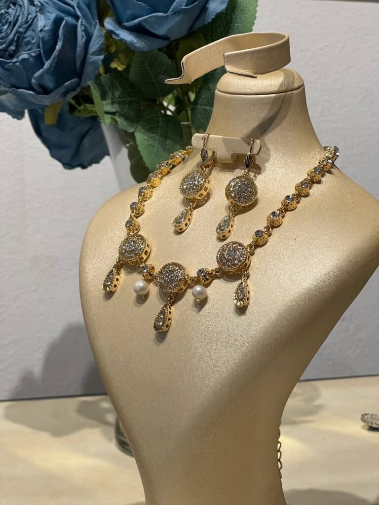 "Khit Errouh algérien parure collier et boucles Brava Bijoux".