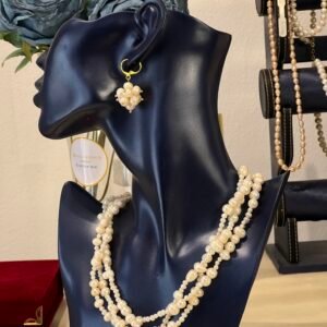 Collier trois rangs en perles de Djouher véritables avec boucles d'oreilles assorties Brava Bijoux